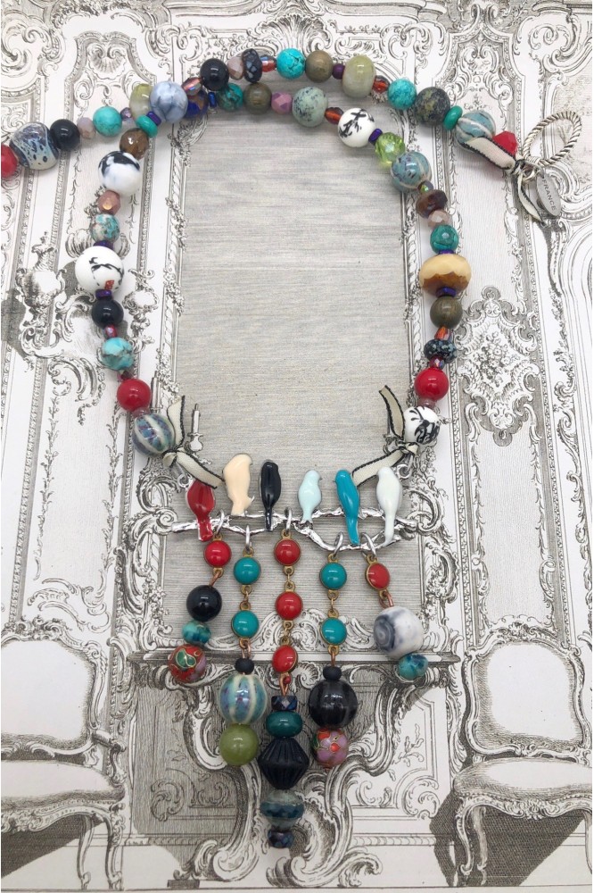 collier oiseaux sur la branche