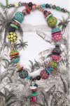 Collier long d'inspiration aborigène avec de belles perles faites à la main par Aniki Bijoux