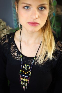 Collier mi-long d'inspiration asiatique avec des perles de Bali, Aniki Bijoux