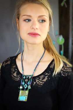 Collier long d'inspiration asiatique avec de belles perles chinoises Aniki Bijoux