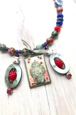collier court Ming Nacre détail