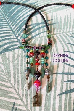 Collier assemblé avec perles en verre tchèque création Aniki Bijoux
