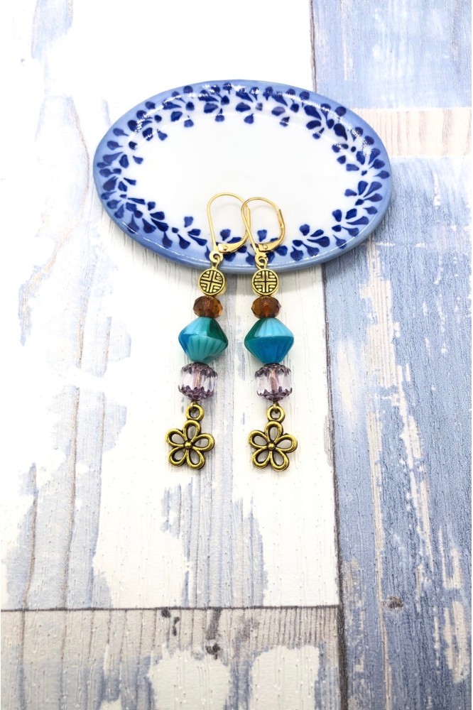 Boucles d'oreille originale de fabrication artisanale Aniki bijoux Boucles d'oreille originale de fabrication artisanale Aniki bijoux