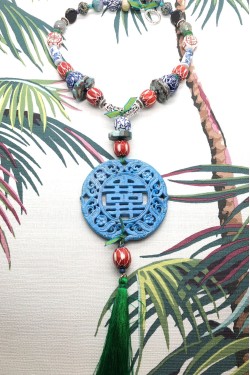 Collier mi-long d'inspiration asiatique avec belle pièce de jade Aniki Bijoux