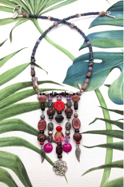 Collier assemblé avec perles en verre tchèque création Aniki Bijoux