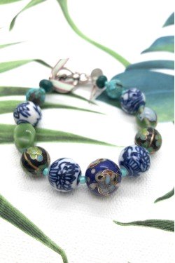 Bracelet aux couleurs lumineuses création Aniki Bijoux