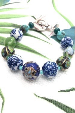 Bracelet aux couleurs lumineuses création Aniki Bijoux