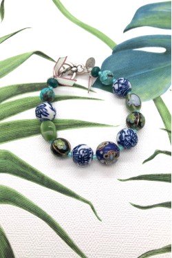 Bracelet aux couleurs lumineuses création Aniki Bijoux