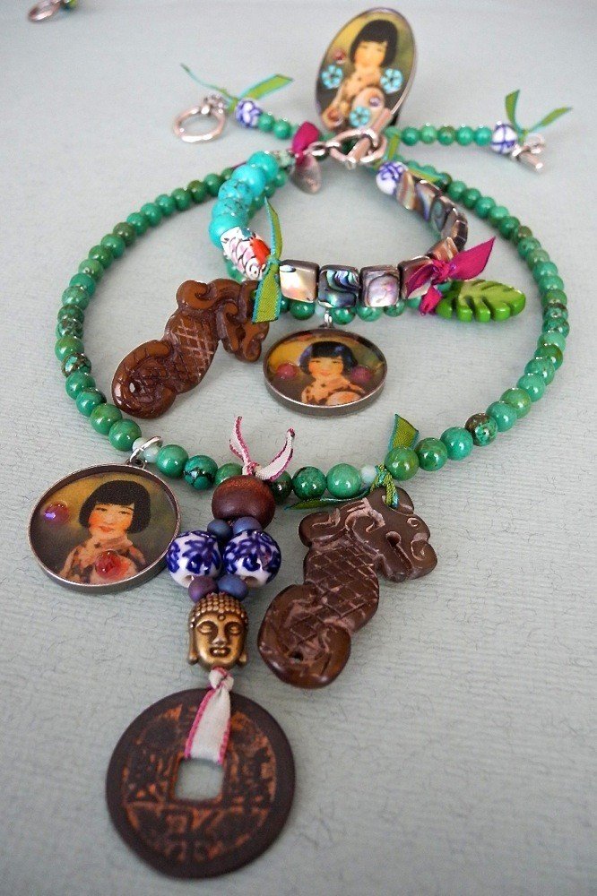 Collier parure avec bracelet et bague Collier parure avec bracelet et bague