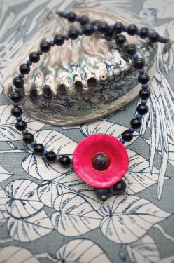 Collier court Pavot Rose