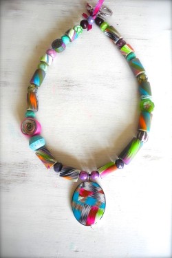 Collier court IKAT N°1