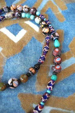 Collier long Bali Bola