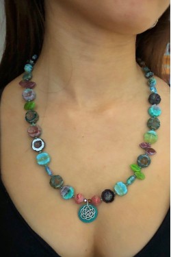 Collier mi-long Anastasia