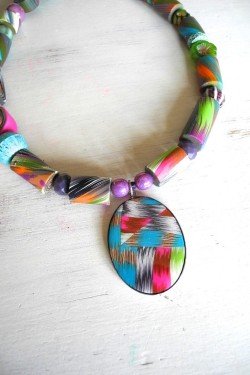 Collier court IKAT N°1