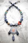 Collier mi-long d'inspiration asiatique avec belles perles rares Aniki Bijoux