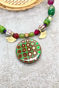 Collier mi-long d'inspiration asiatique avec belles perles rares Aniki Bijoux