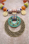 Collier court de fabrication artisanale par la créatrice  Aniki Bijoux