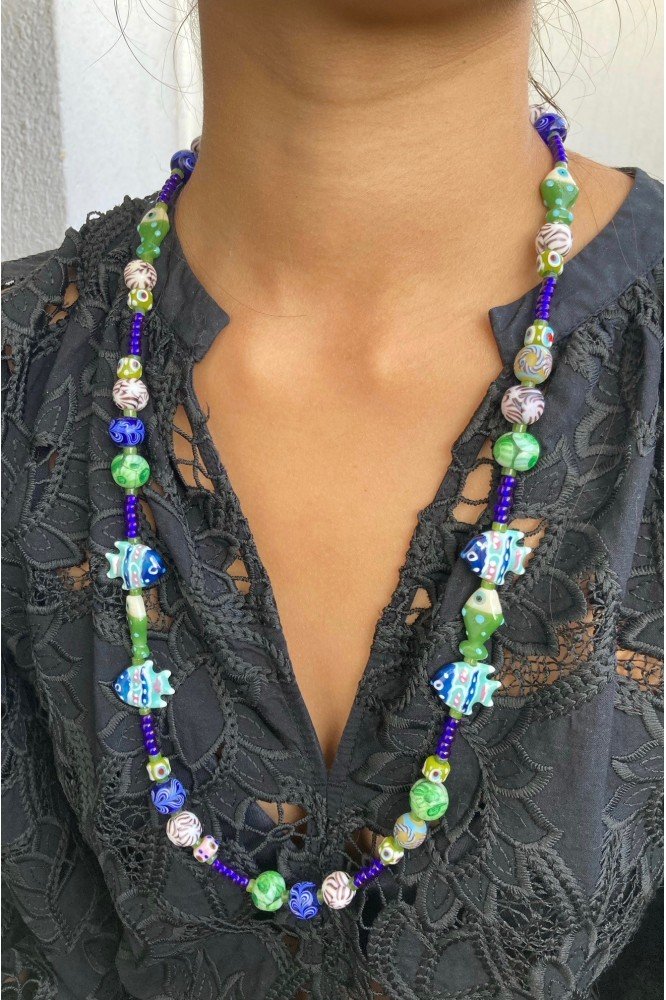 Collier court de fabrication artisanale par la créatrice  Aniki Bijoux