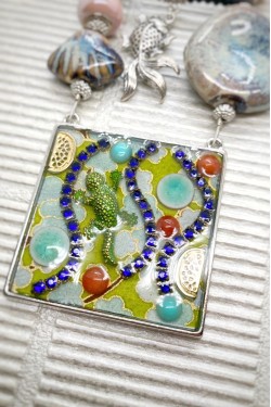 Collier long d'inspiration asiatique avec de belles perles tchèques Aniki Bijoux Collier long d'inspiration asiatique avec de belles perles tchèques Aniki Bijoux