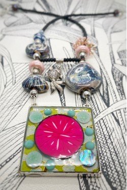 Collier long d'inspiration asiatique avec de belles perles chinoises Aniki Bijoux