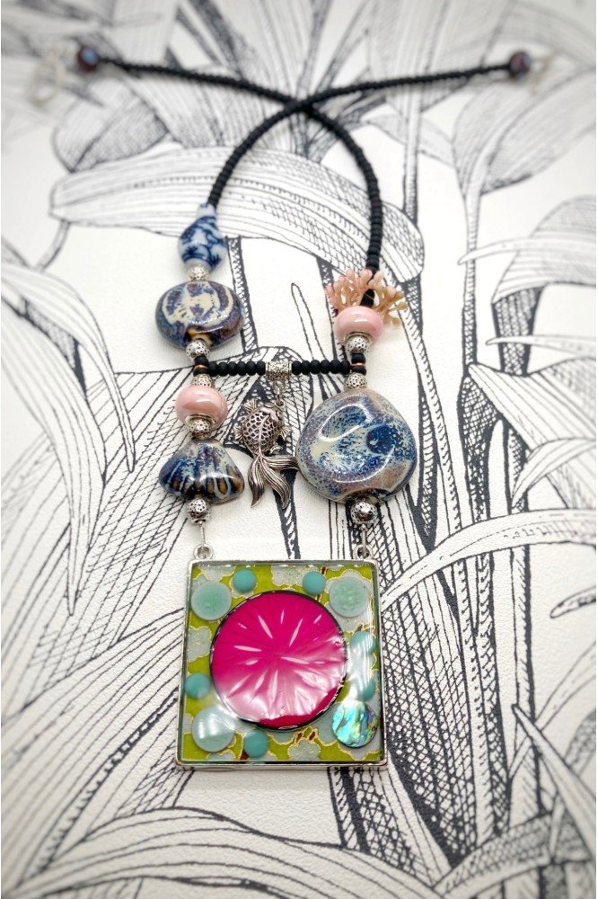 Collier long d'inspiration asiatique avec de belles perles chinoises Aniki Bijoux