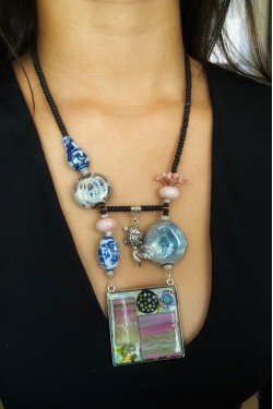 Collier long d'inspiration asiatique avec de belles perles chinoises Aniki Bijoux