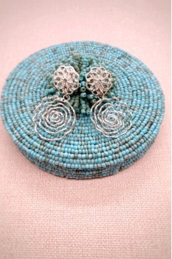 Boucles d'oreille originale de fabrication artisanale  Aniki bijoux