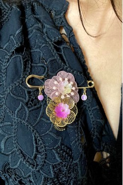 Broche originale de fabrication artisanale, Aniki bijoux