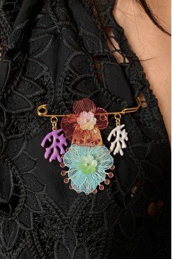 Broche originale de fabrication artisanale, Aniki bijoux