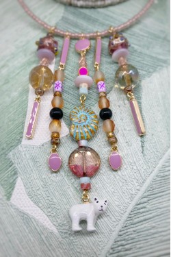 Collier long réalisé avec de belles perles sélectionnées par Aniki Bijoux