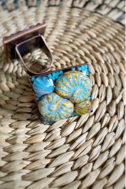 Bijou haute fantaisie réalisé par la créatrice Aniki Bijoux