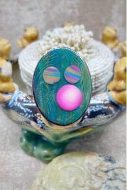 Bijou haute fantaisie réalisé par la créatrice Aniki Bijoux