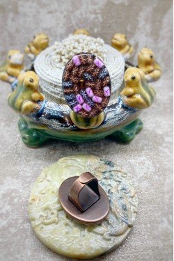 Bijou haute fantaisie réalisé par la créatrice Aniki Bijoux