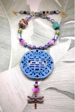 Collier mi-long d'inspiration asiatique avec belle pièce de jade Aniki Bijoux