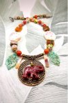 Collier court de fabrication artisanale par la créatrice  Aniki Bijoux