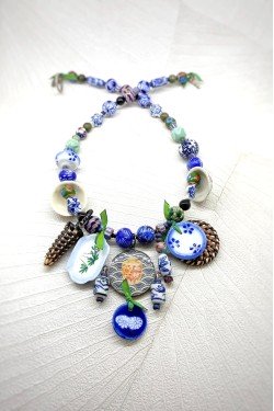 Collier d'inspiration asiatique avec de belles perles chinoises authentiques Aniki Bijoux