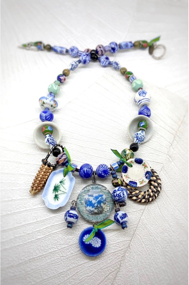 Collier d'inspiration asiatique avec de belles perles chinoises authentiques Aniki Bijoux