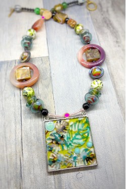 Collier long d'inspiration asiatique avec de belles perles chinoises Aniki Bijoux