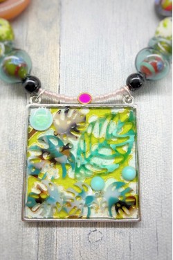 Collier long d'inspiration asiatique avec de belles perles chinoises Aniki Bijoux