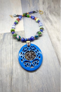 Collier mi-long d'inspiration asiatique avec belle pièce de jade Aniki Bijoux