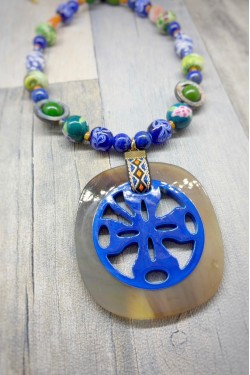 Collier mi-long d'inspiration asiatique avec belle pièce de jade Aniki Bijoux