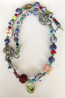 Collier long d'inspiration asiatique avec de belles grandes perles chinoises Aniki Bijoux