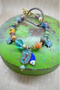 Bracelet aux couleurs lumineuses création Aniki Bijoux