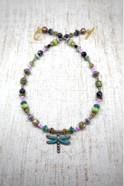 Collier long réalisé avec de belles perles sélectionnées par Aniki Bijoux