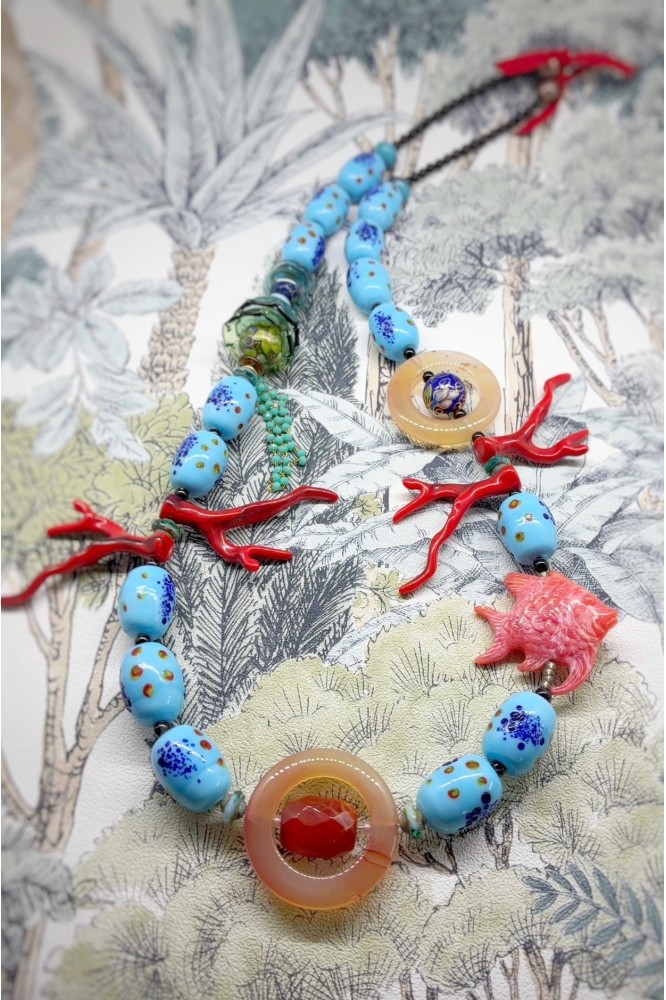 Collier court de fabrication artisanale par la créatrice  Aniki Bijoux
