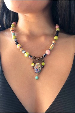 Collier Bali cloisonné sur modèle