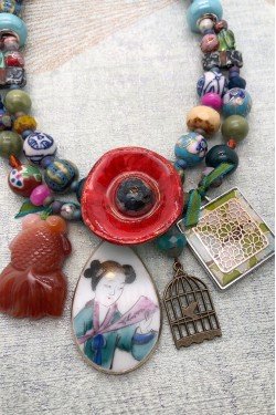 Collier long d'inspiration asiatique avec de belles perles chinoises Aniki Bijoux